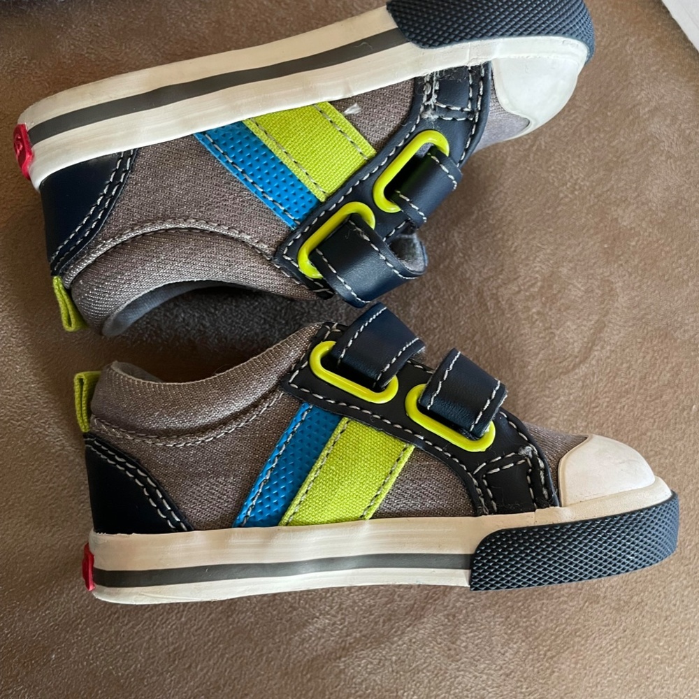 See Kai Run Russell Gray Canvas Low Top Toddler Boys Size 5